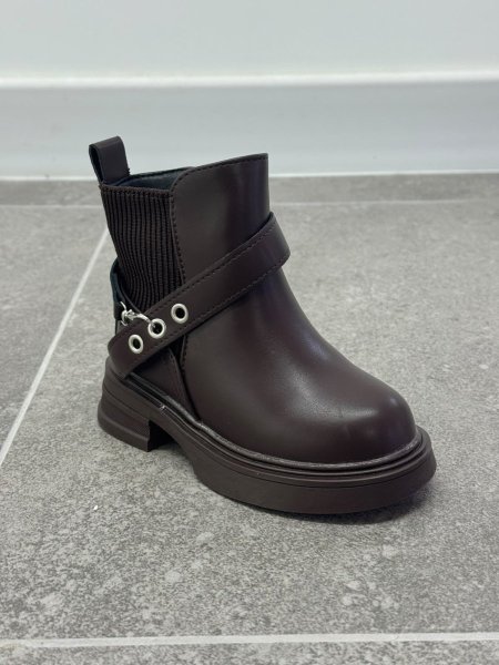 K1 - 19M\L -  بسطار بناتي - بني
